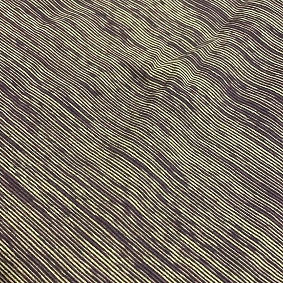 Lululemon tank top size 6 - Picture 3 of 6